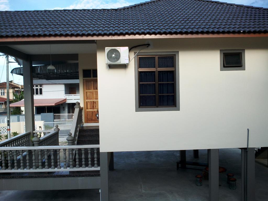 Teratak Tok Wan 1 And 2 Villa Kota Bharu Buitenkant foto